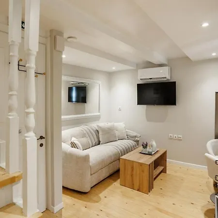 Grace's Townhouse Apartament *